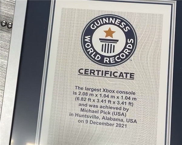 世上最大Xbox主機!能正常用並獲得金氏世界紀錄世界紀錄認證 世上最大Xbox主機!能正常用並獲得金氏世界紀錄世界紀錄認證