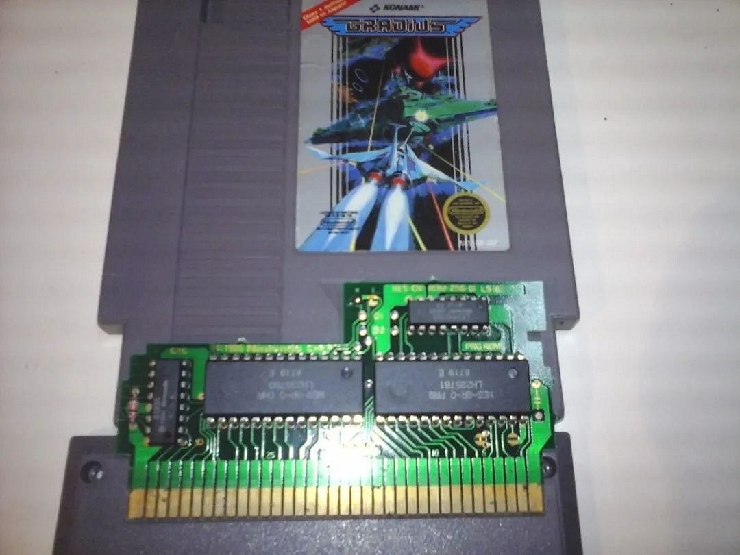 經典遊戲《宇宙巡航機》和《沙羅曼蛇》有何不同？