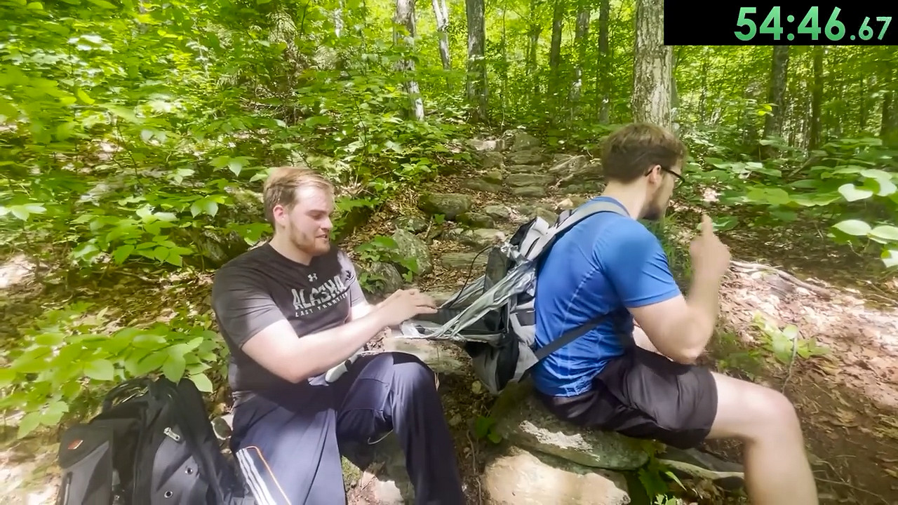 是個狠人!國外玩家挑戰邊戶外爬山邊速通《茶杯頭》 是個狠人!國外玩家挑戰邊戶外爬山邊速通《茶杯頭》